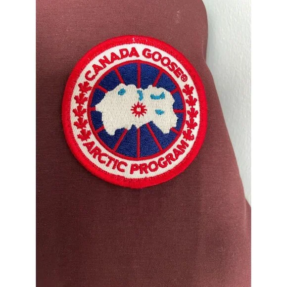 Canada Goose KENSINGTON Down Parka NO FUR 2506L Sz M Jacket Plum - Picture 2 of 16